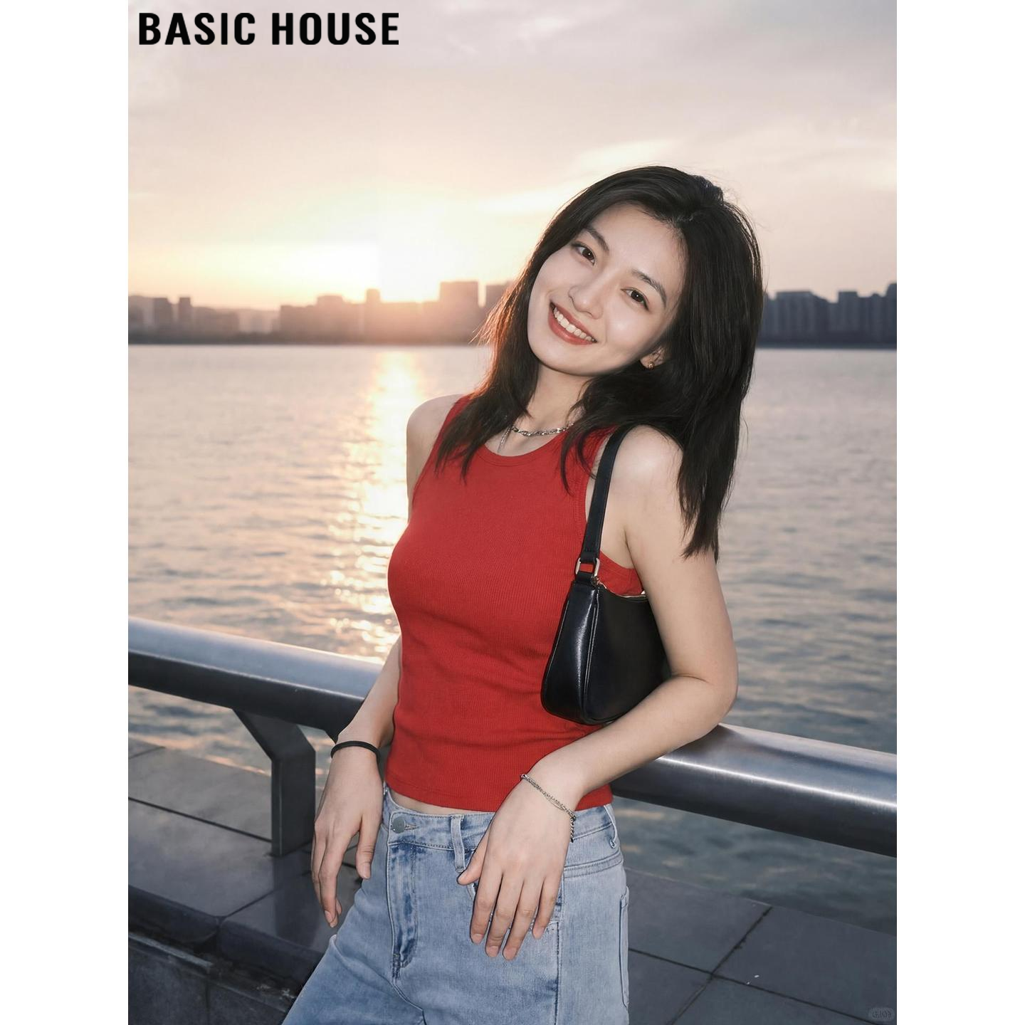 Basic House/百家好玫瑰花圆领带胸垫吊带背心女夏季外穿修身上衣