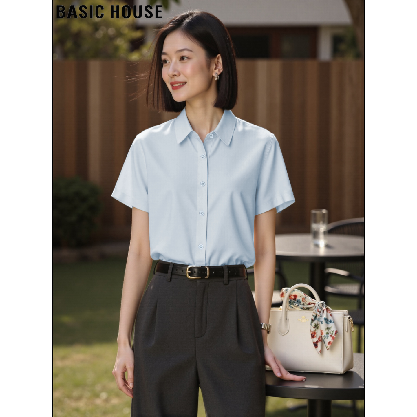 Basic House/百家好蓝色短袖衬衫女夏季通勤职业面试装POLO领上衣