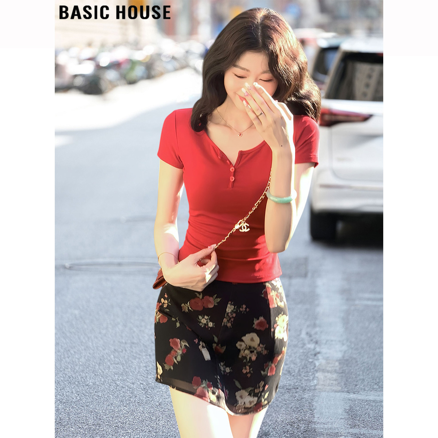 Basic House/百家好纯欲风u领红色短袖t恤女夏季修身显瘦短款上衣