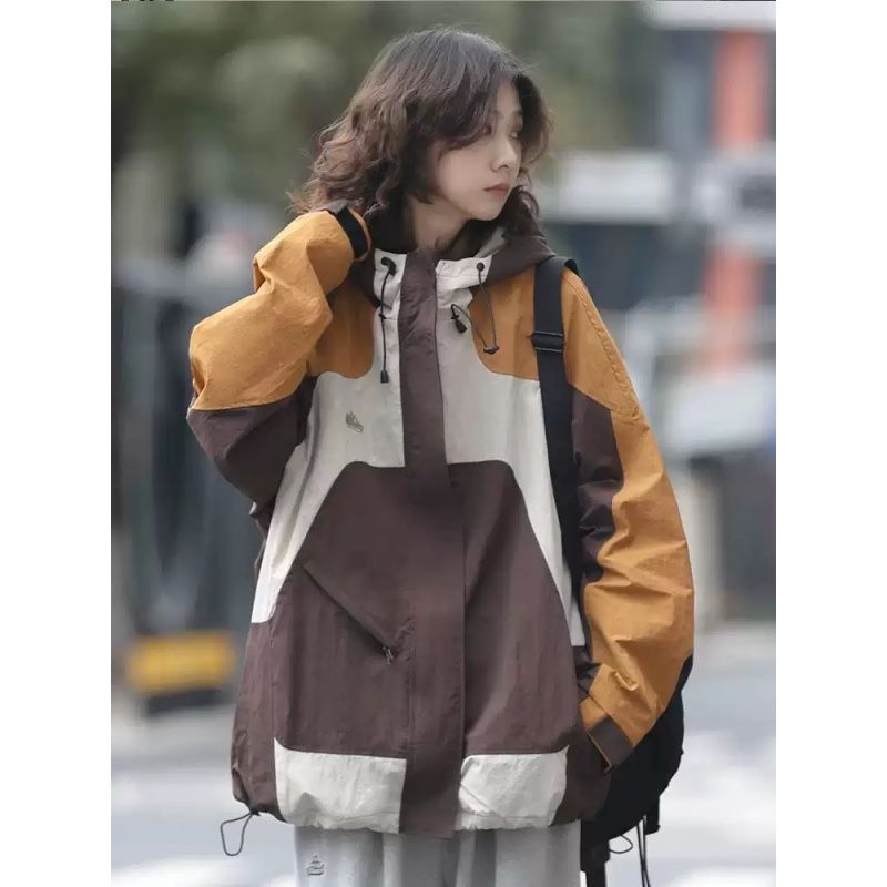 户外冲锋衣拼色撞色时尚休闲