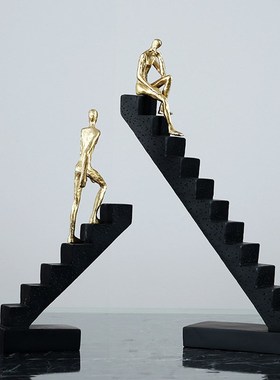 现代简约美欧式家居门厅桌面书柜意境抽象艺术楼梯人物装饰品摆件