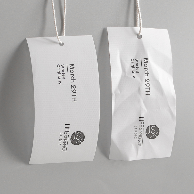 服装吊牌定做衣服商标标签订制女装挂卡定制轻盈童装价格签订做