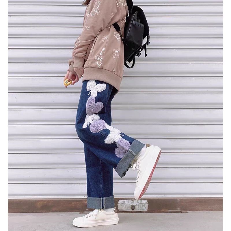 2-300斤胖mm加肥加大设计感爱心绣花牛仔裤女宽松显瘦直筒阔腿裤