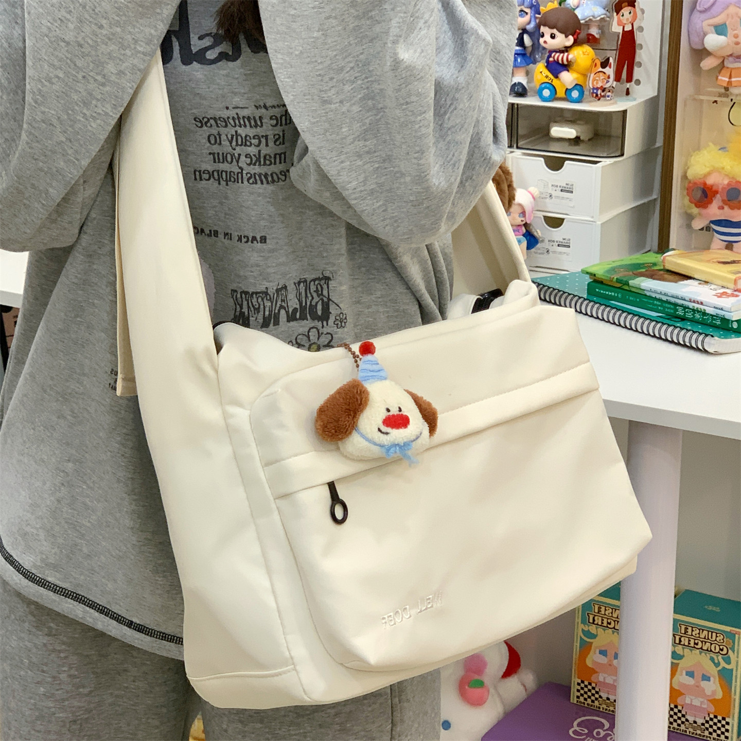 大容量斜挎包包女日常通勤百搭水壶水杯包简约轻便学生上课单肩包,箱包皮具/热销女包/男包,通用款女包,淘宝优惠券,粉丝福利购,淘宝优惠卷