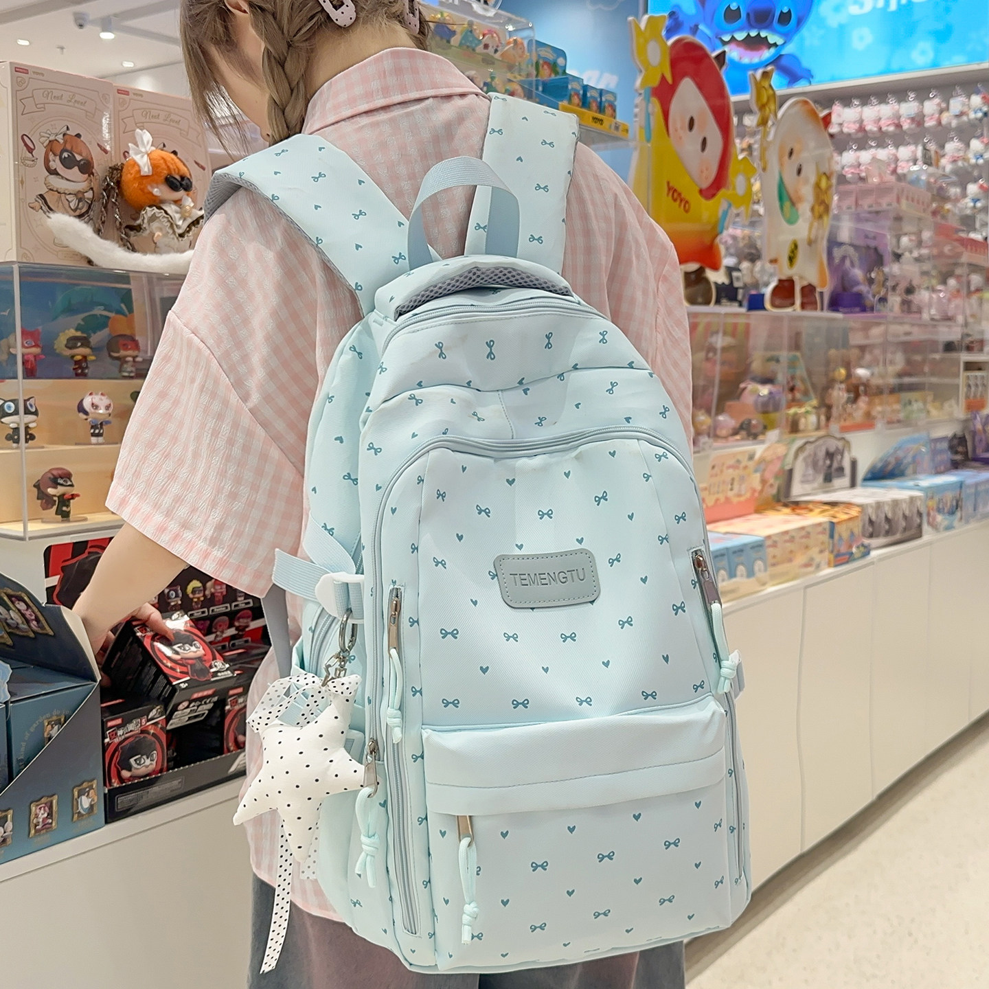 2026新款书包初中女生卡通可爱双肩包大容量高中学生上课旅行背包