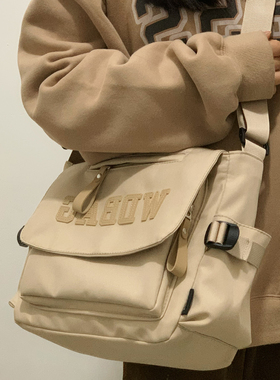 简约斜挎包包女款大容量单肩包帆布袋大学生上班上课通勤包邮差包