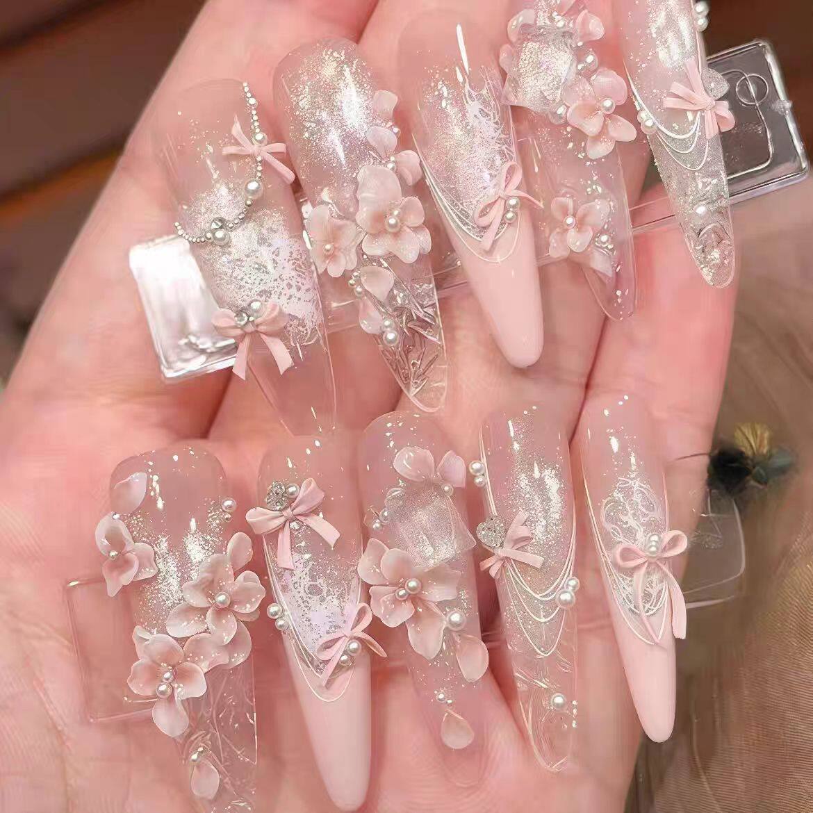 纯手工儿童穿戴甲女童美甲纯手工蝴蝶爆闪美甲高颜值成品贴片礼物