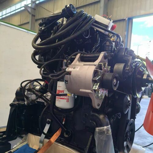 斗山装载机发动机DL303 93KW 2200rpm4BTA3.9-C110