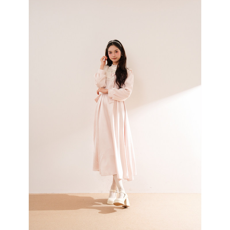 日系清楚系粉色蕾丝蝴蝶结连衣裙女秋冬季加厚修身收腰气质长裙子