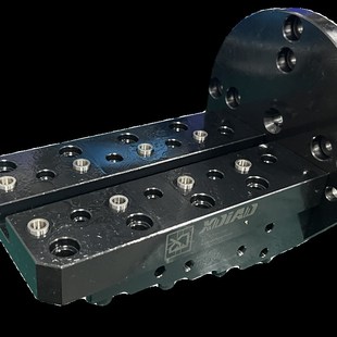 四轴桥板单侧L板带T型槽任意安装 自定心老虎钳可配快换板精孔