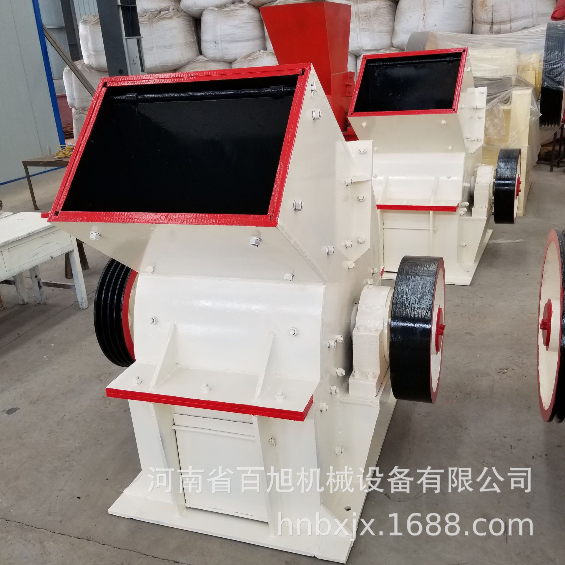 小型移动锤式碎石制砂机 水泥废料混凝土破碎机 玻璃瓶锤式破碎机