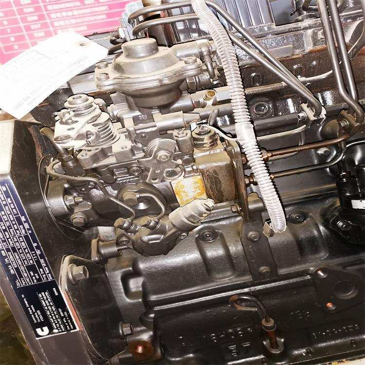 4BT3.9发动机下排气大烧机油B4.5维修配件 QSB6.7主机 九星
