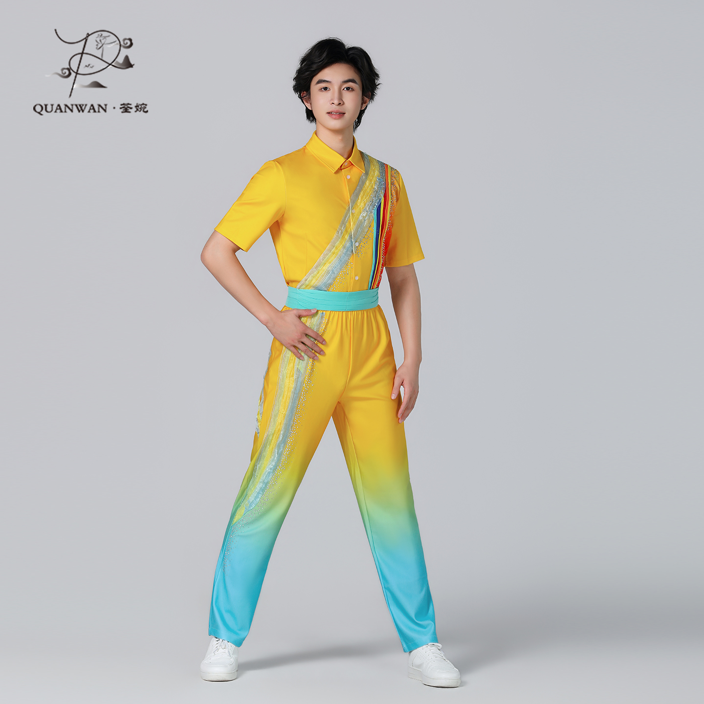 荃婉时代感现代舞演出服男渐变色短袖开场舞伴舞群舞蹈服出租定制