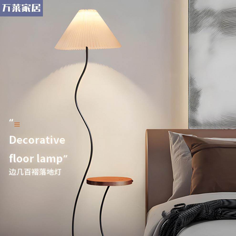 高级感落地灯客厅沙发氛围2025新款台灯卧室床头柜带灯置物架一体