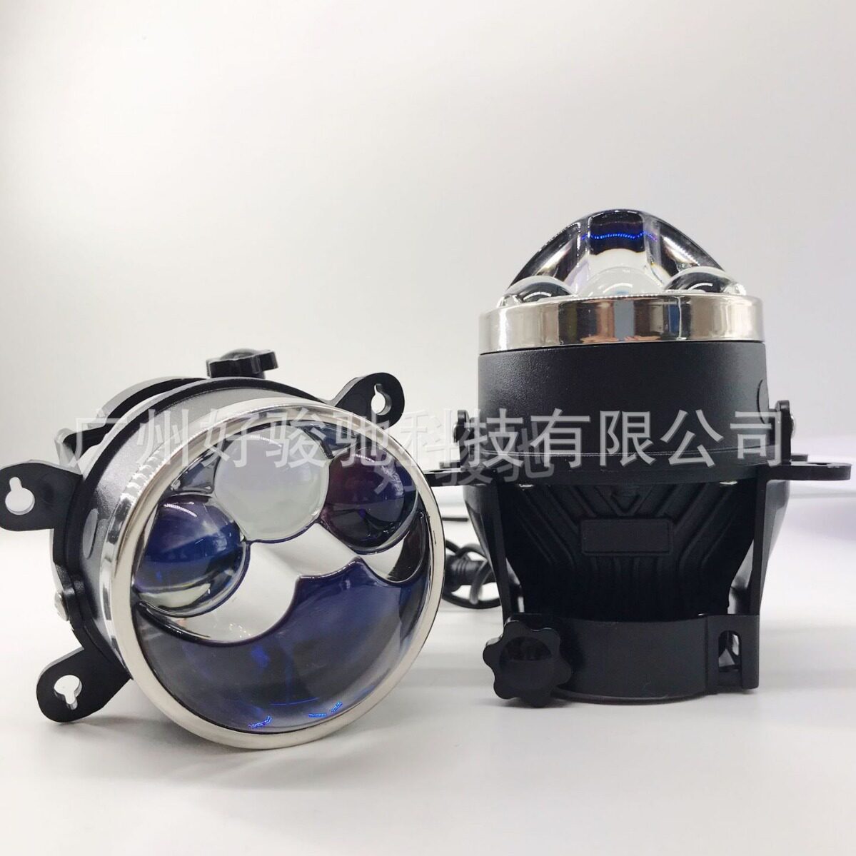 跨境汽车新品W3三直射LED双光雾灯透镜高清3.0寸专车专用