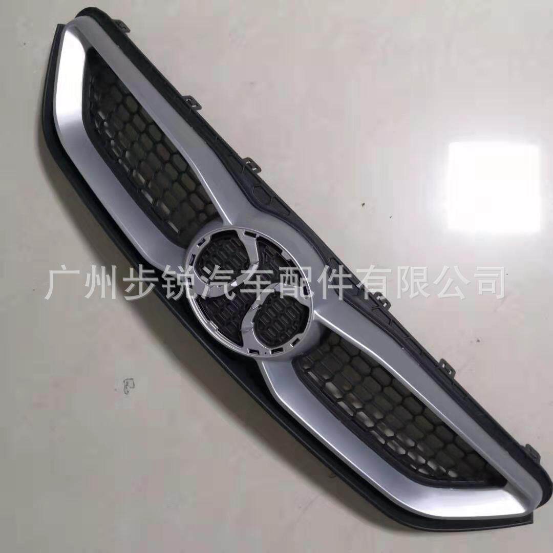 适用北汽E130E150绅宝D20中网前保险杠上中网通风网