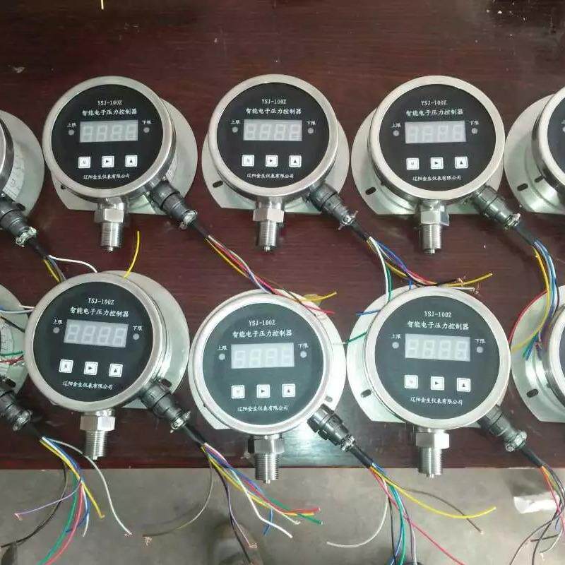 YSJ-100Z智能压力控制器、智能压力继电器、智能数显压力控制器