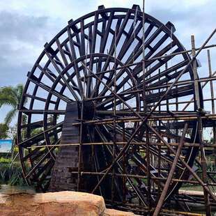 制作中式复古防腐木水车老式筒车木屋改造餐厅钢结构景观园林翻车