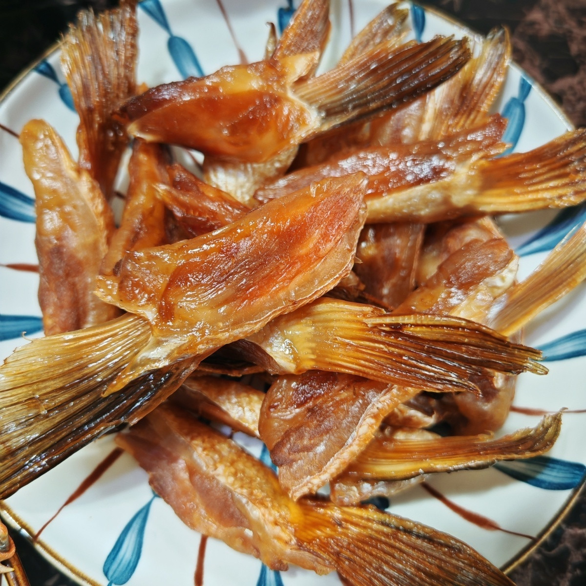 顺丰包邮温州风味酱香三文鱼鳍腌制半干海鲜酒店冷盘下酒菜多规格