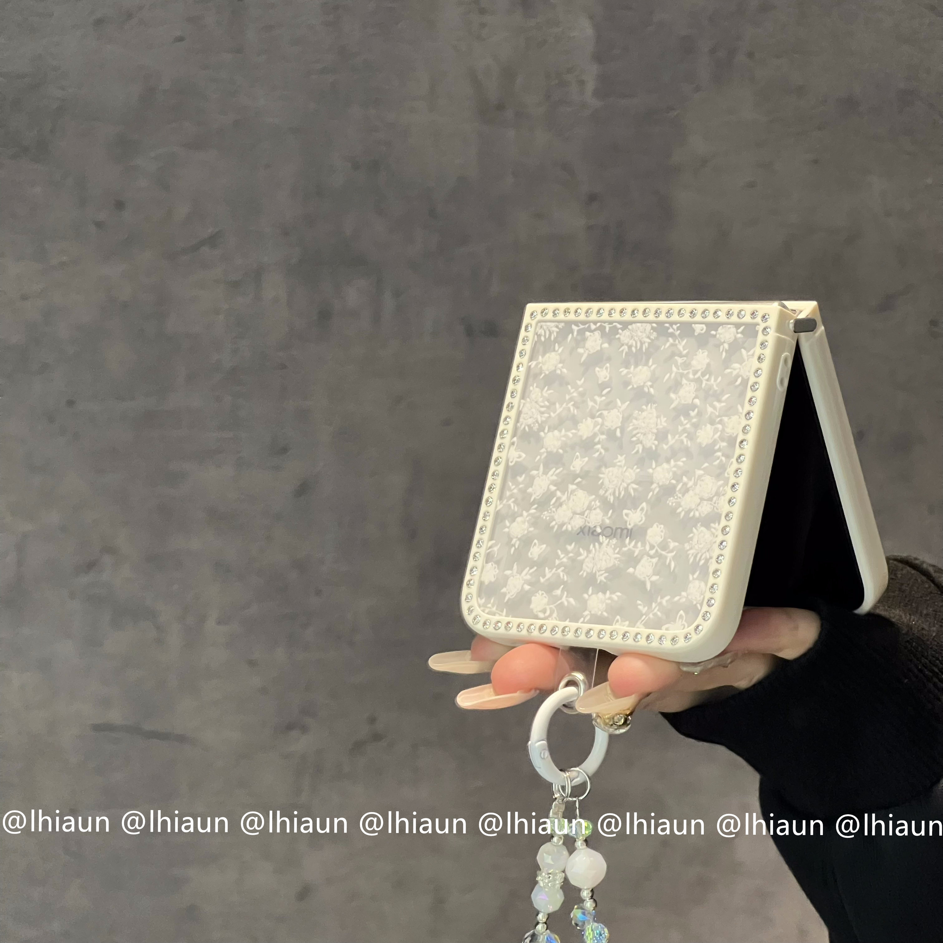 点钻ins小碎花折叠屏手机壳