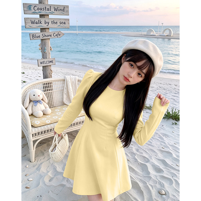 黄色长袖连衣裙子女春秋法式气质高级感小个子礼服裙收腰显瘦短裙