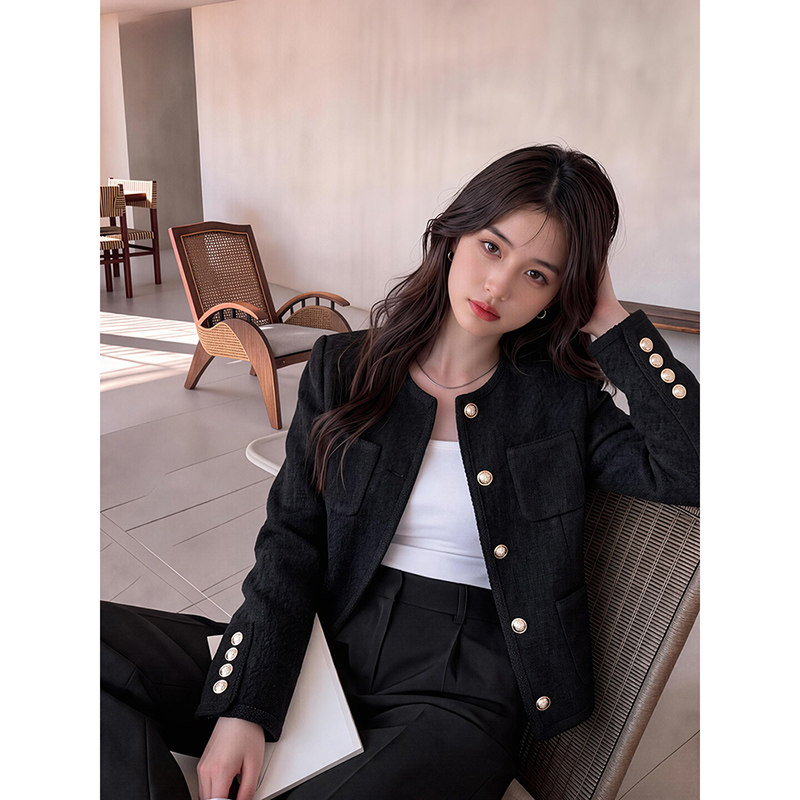 黑色小香风羽绒外套女早春秋季2026新款高级感小个子套装短款上衣