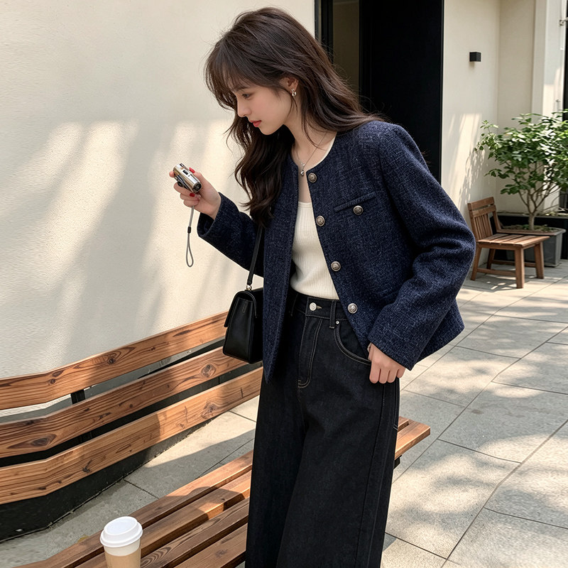 蓝色小香风羽绒外套女春秋2026新款法式高级感小个子羊毛短款上衣