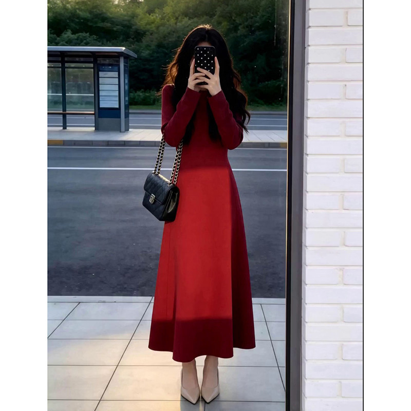 红色长袖连衣裙子女春秋法式气质订婚礼服新娘敬酒服收腰显瘦长裙