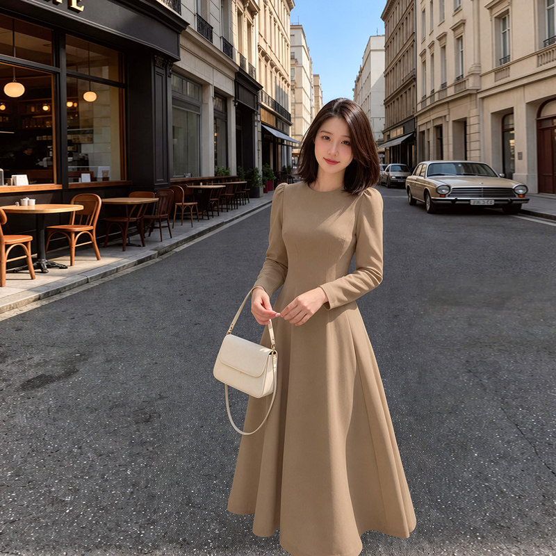 咖色长袖连衣裙子女早春秋2026新款法式高级感收腰显瘦礼服裙长裙