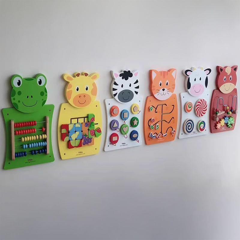 幼儿园墙面游戏板多功能走廊卡通动物木质操作板儿童墙上益智玩具