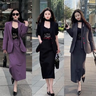 2025女裝 j兩件套洋氣穿搭歐貨高級顯瘦時尚 西裝 外套半身裙套 新款