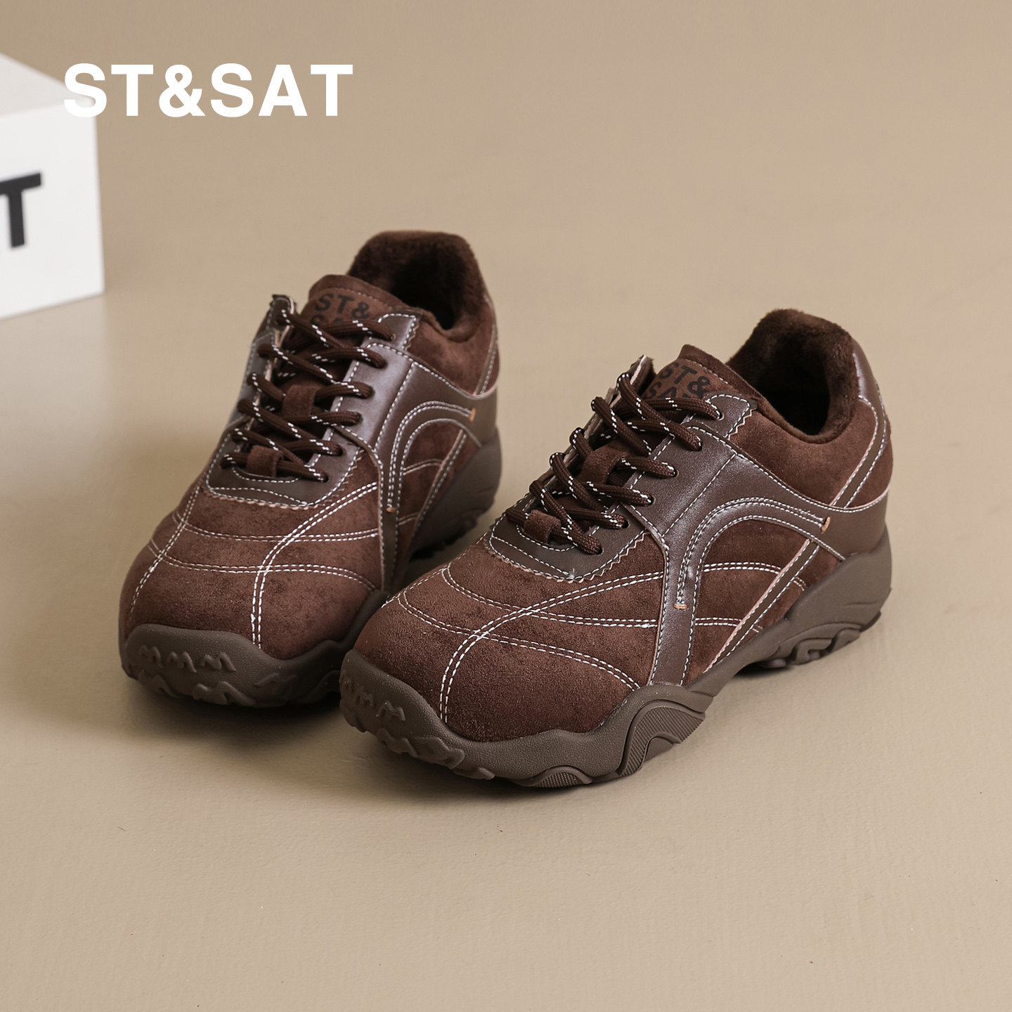 星期六正品内增高德训鞋休闲鞋