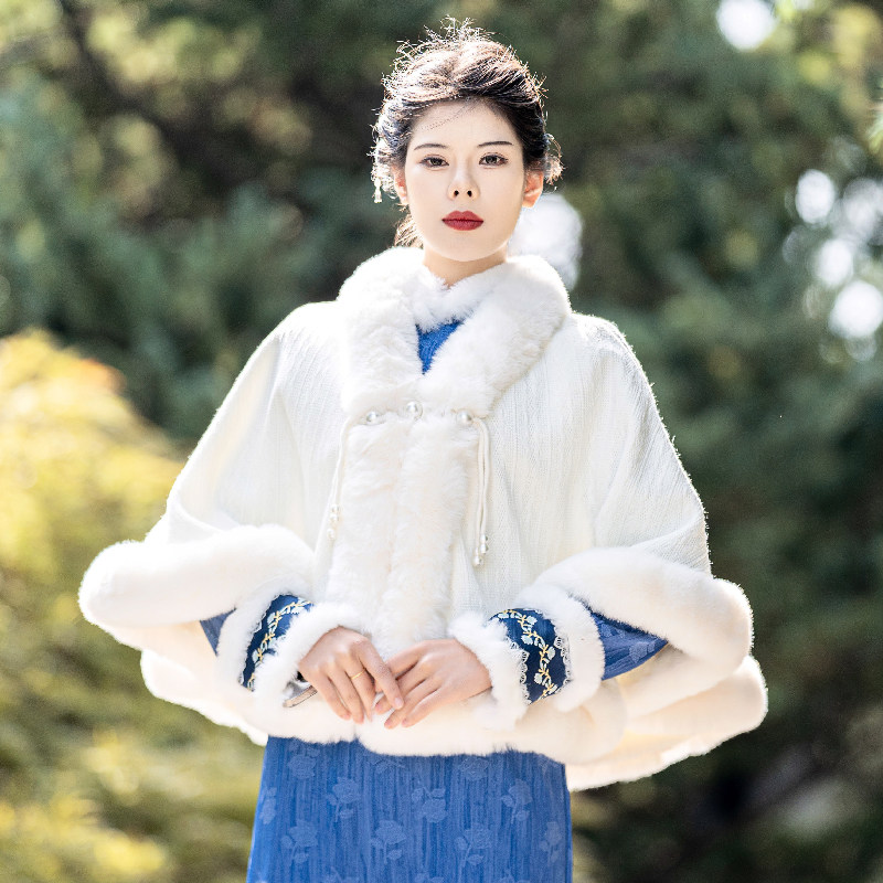 挽苏白色旗袍披肩斗篷2026新款加绒保暖外搭复古冬装日常小个子女