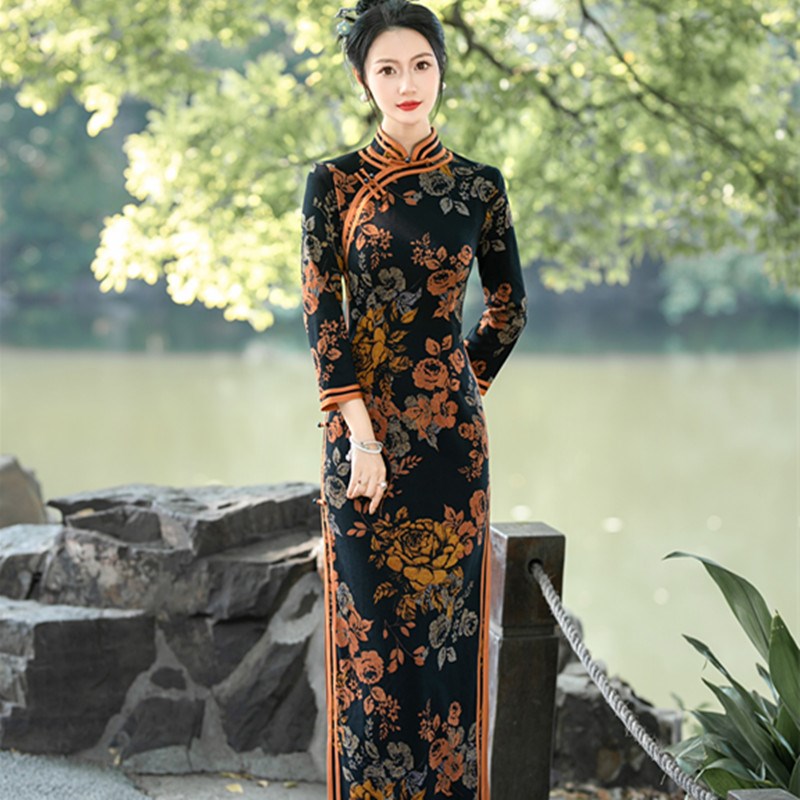 红色日常加绒加厚长袖旗袍2023年秋冬新款中国风妈妈高端礼服长款