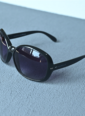 大弧度女士偏光太阳镜圆形黑色墨镜高清女款小脸大弯度防风镜防晒