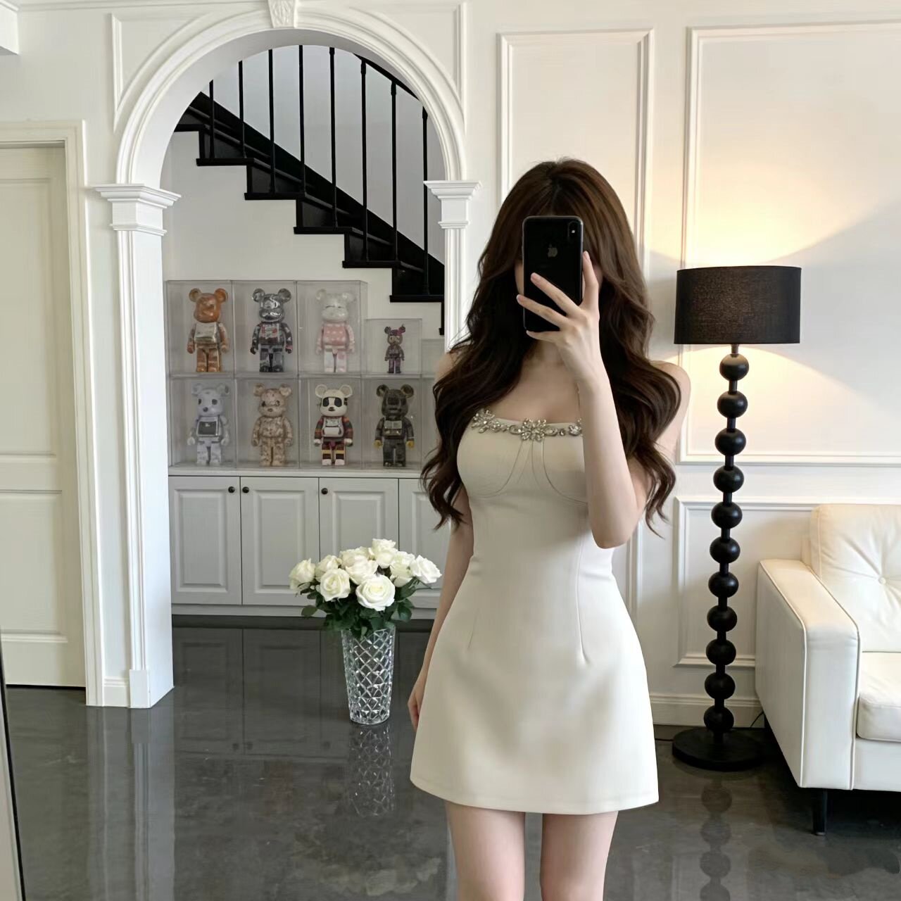 溪溪靓衫千金风重工钉珠吊带连衣裙女白色收腰显瘦A字裙法式优雅