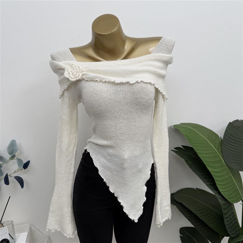 新年战服~复古立体花喇叭袖一字领包肩厚实毛衣针织衫木耳边上衣