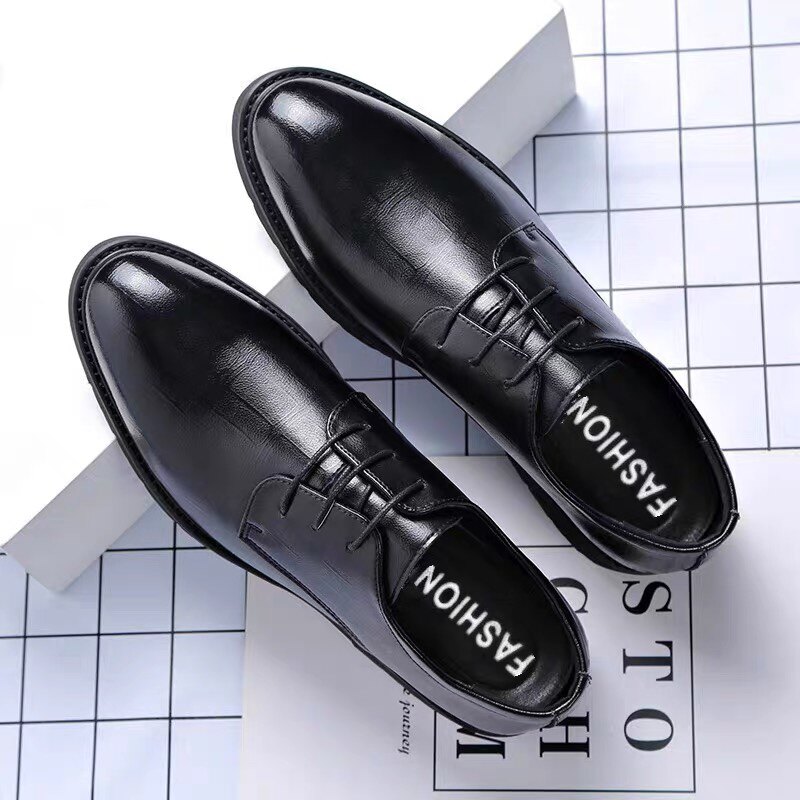 极速棕色皮鞋男款商务正装夏季2026新款男士休闲大码英.伦结婚新