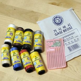 彩色缝纫线钢针套装 韩国针线包 家用缝补针线8卷线10个针