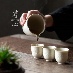 寻心中式复古定窑公道杯家用陶瓷匀杯薄胎分茶器功夫茶道配件茶海