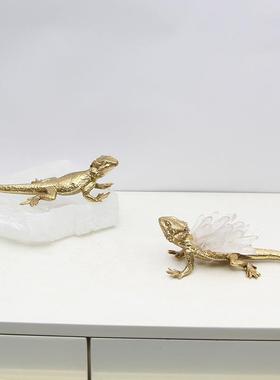 现代创意黄铜金色蜥蜴样板房客厅办公室装饰品桌面装饰水晶摆件