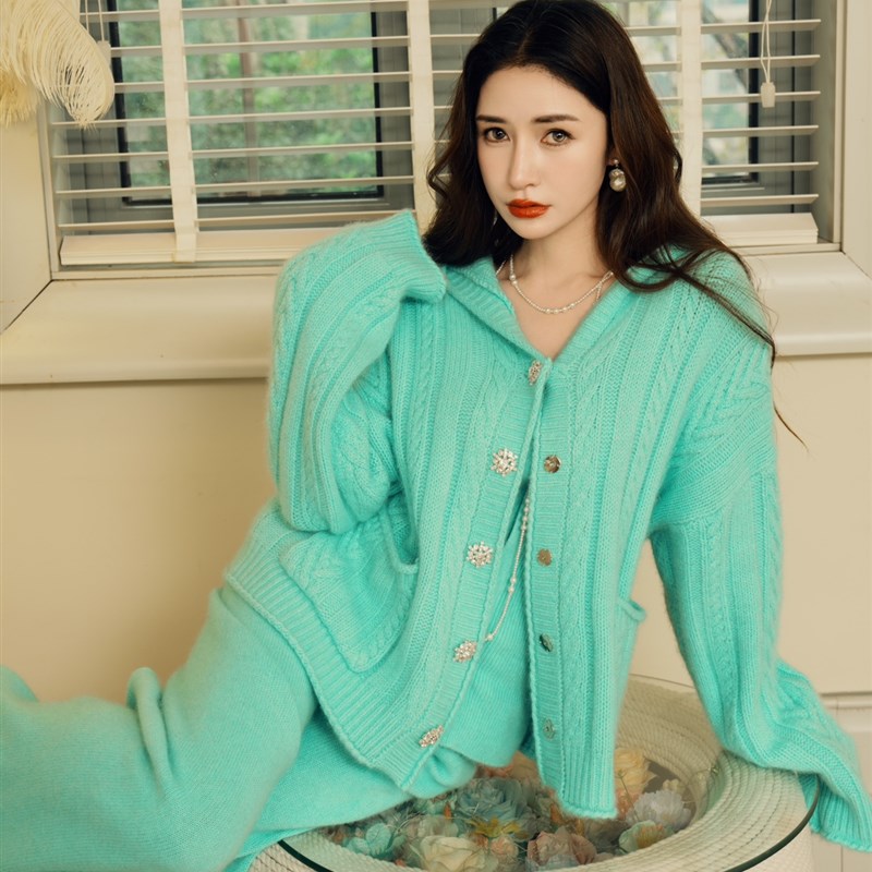 重磅! 山羊绒连帽针织毛衣女秋冬新款上衣连帽开衫直筒针织裤子半