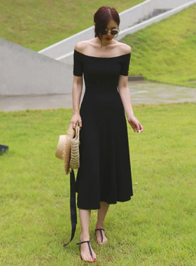 藤堂家大码女装夏季修身显瘦露肩韩版复古一字肩连衣裙短袖长裙潮
