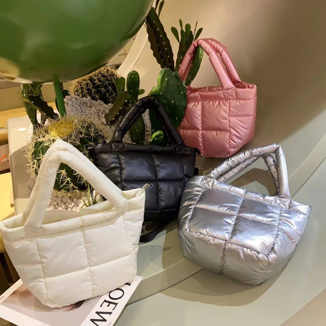 新款水桶包菜篮子复古秋冬大容量轻便韩版太空羽绒包手提斜挎女包