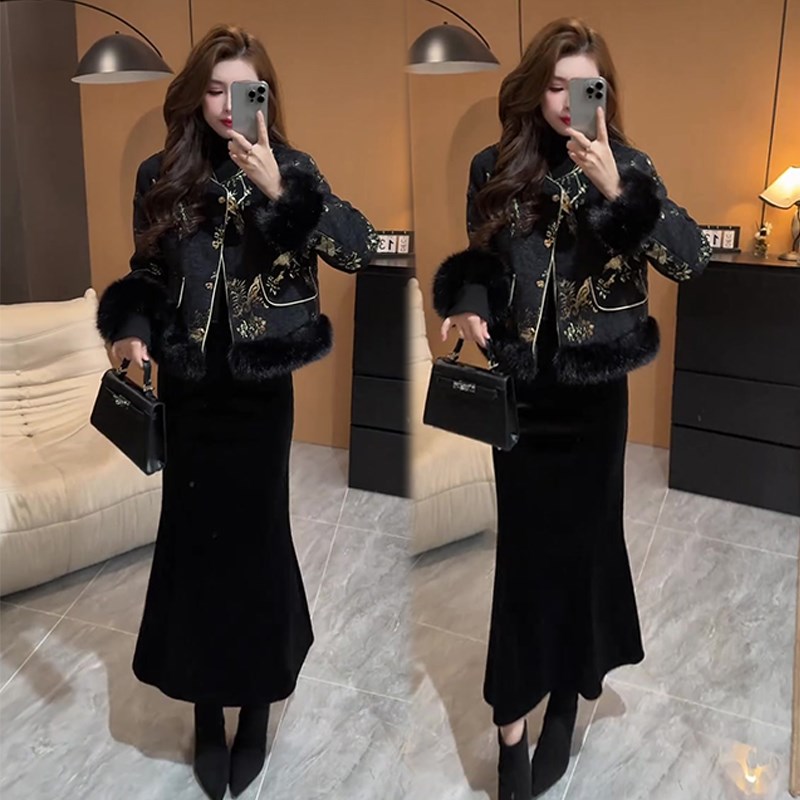 新中式国风两件套女2024冬季新款洋气潮流棉服显瘦鱼尾裙时尚套装