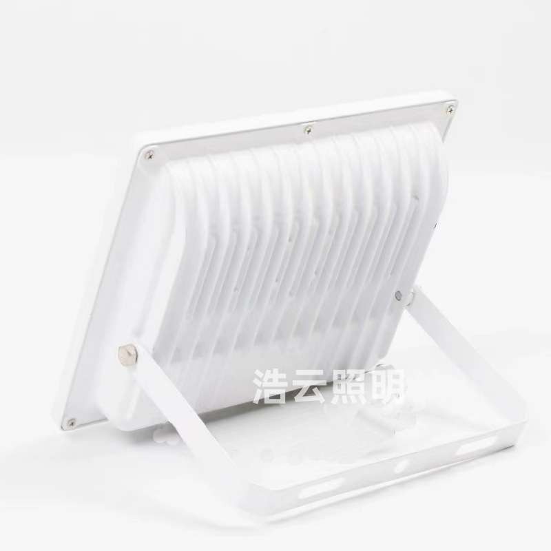 LED泛光灯流水线生产白色贴片款多用途高防水50w至200wLED投光灯