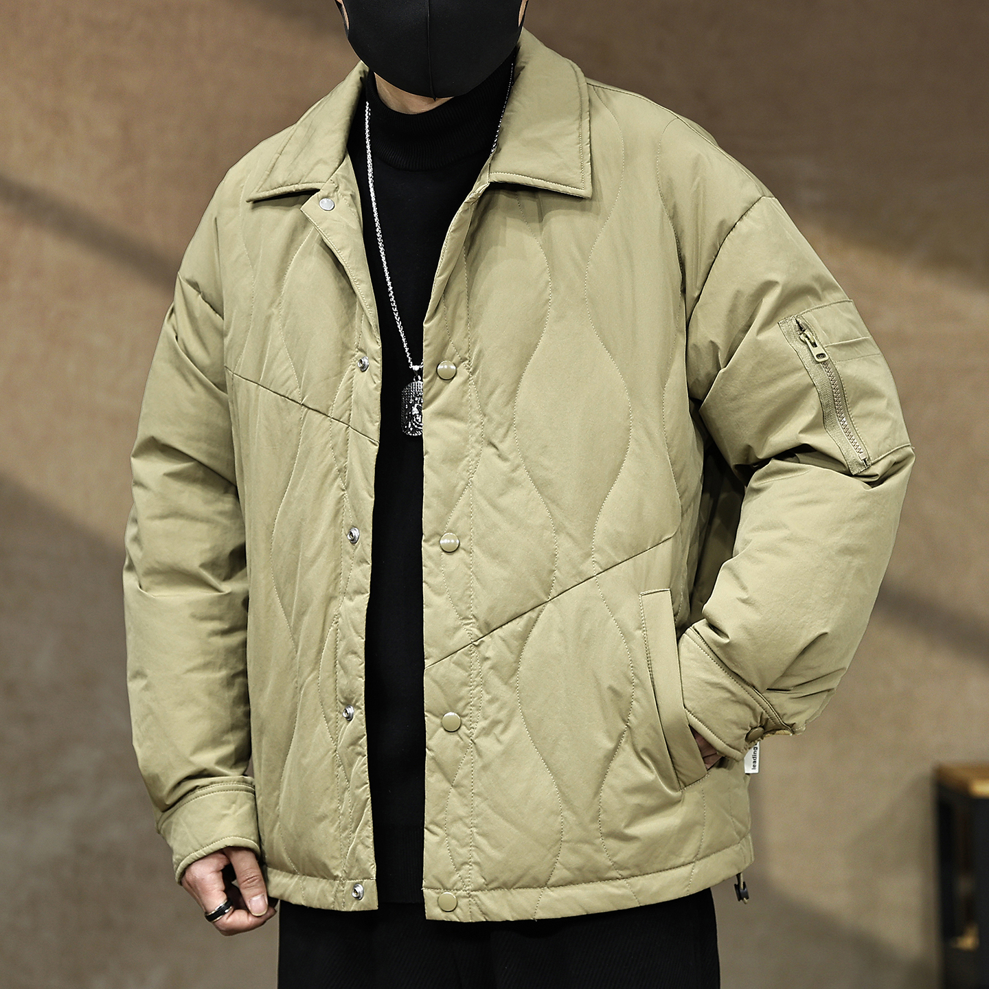 【90白鸭绒翻领轻薄羽绒服男士】