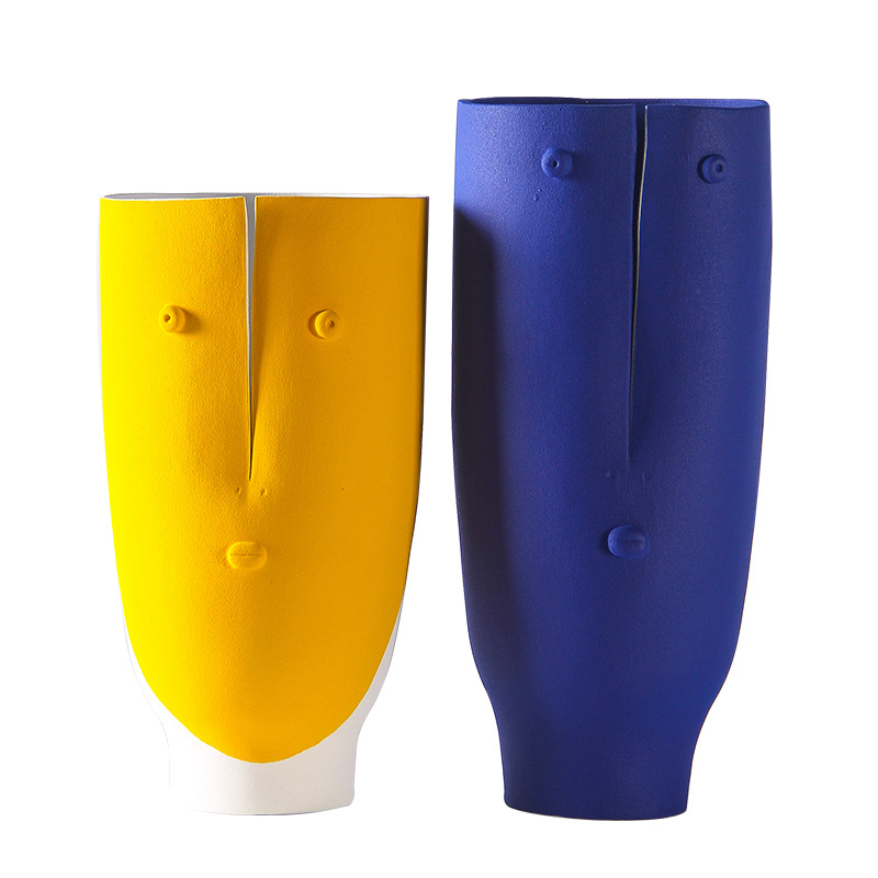 北欧简约人脸陶瓷花瓶家居样板房客厅玄关餐桌陶罐艺术插花器摆件