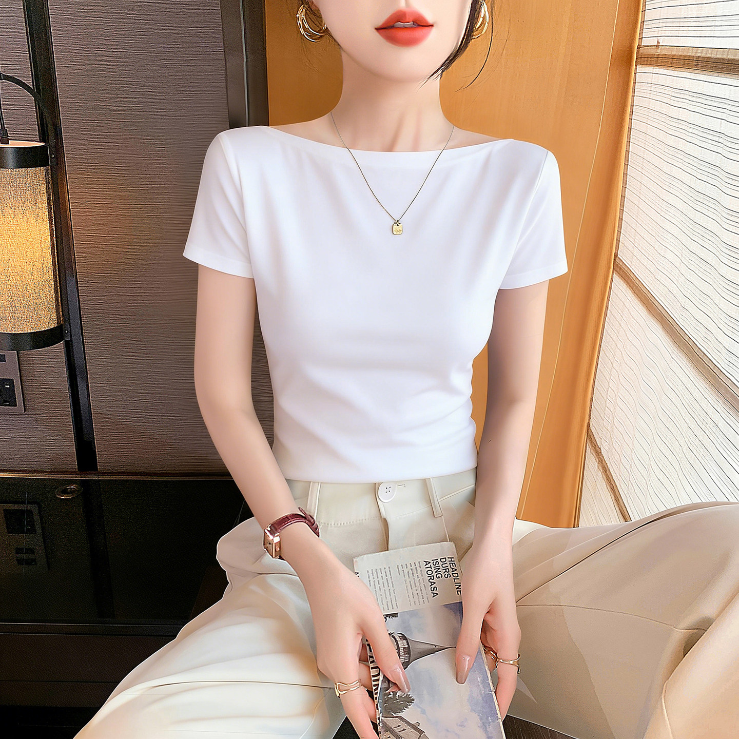 白色一字肩短袖修身显瘦T恤女
