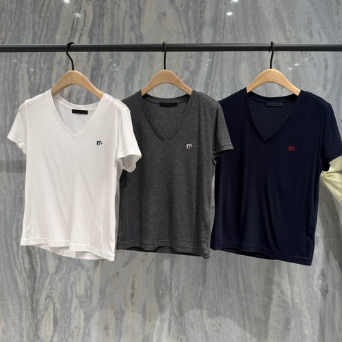 MOCO短袖T恤2026夏新品含桑蚕丝天丝微透V领刺绣黑白MBF2TEE052